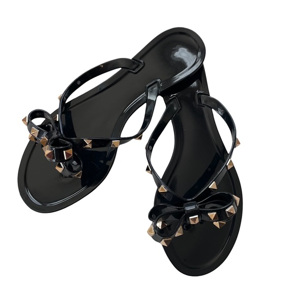 NWOT Jelly Flip Flops Black Studded Size 7 - Picture 1 of 5